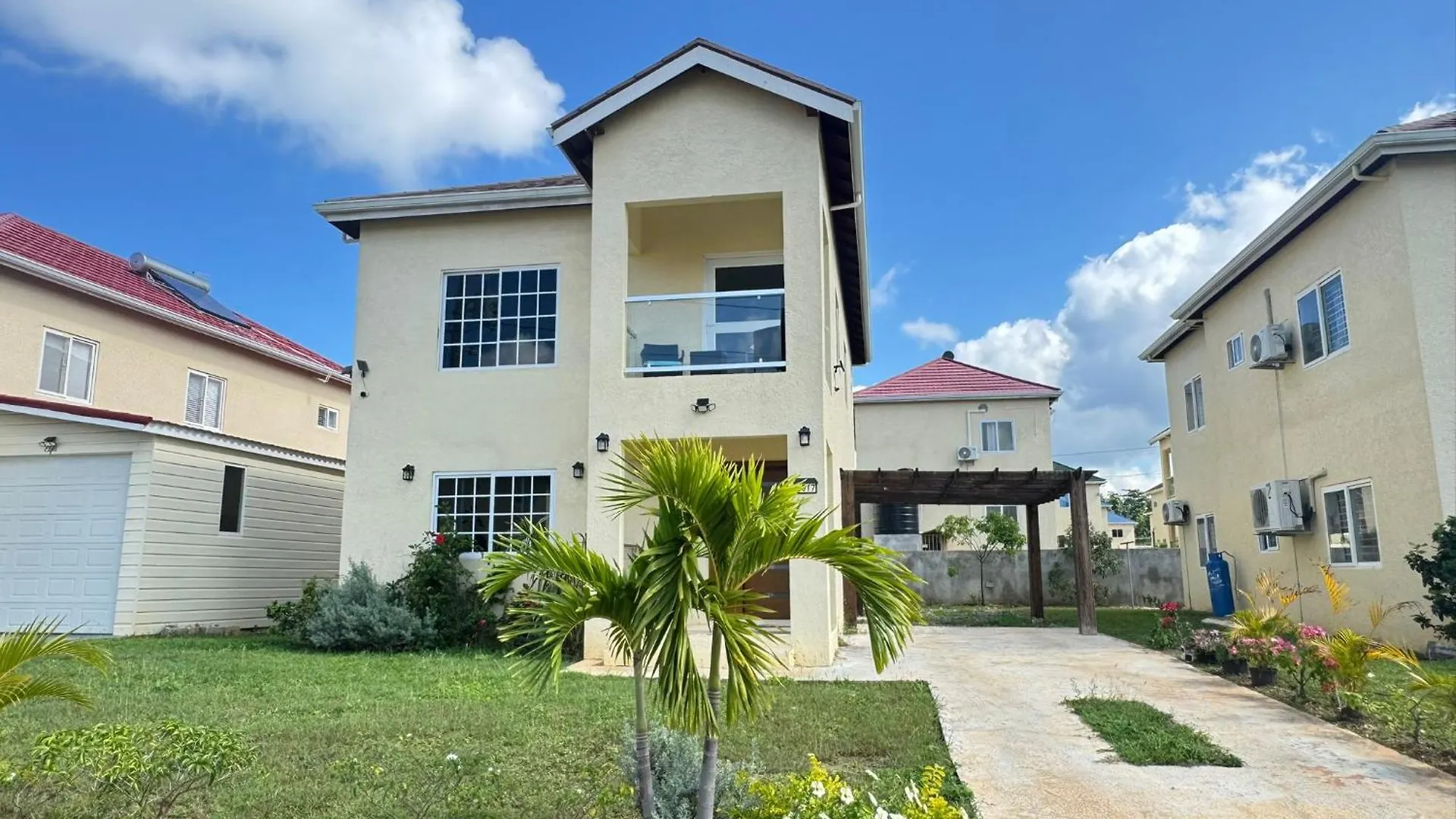 Villa Vista Lancewood Meadows Ocho Rios Jamaica Nyaraló